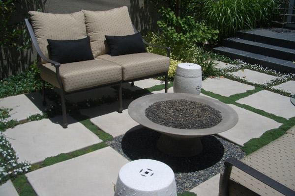 Asian Wok with Leg Fire Bowls / fire Pits Concrete Creations 