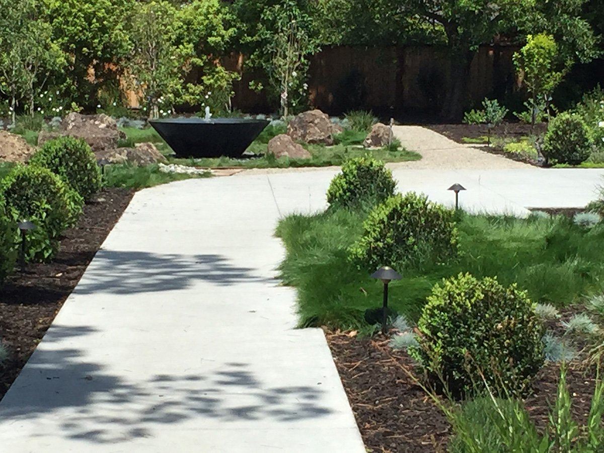 Asian Wok Fountain #1 72" x 24" Water Features Concrete Creations 