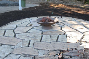 Wok with Leg Fire Bowls / fire Pits Concrete Creations 